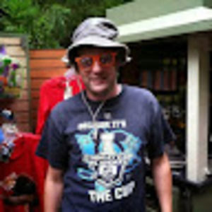 Meet your Posher, Casey